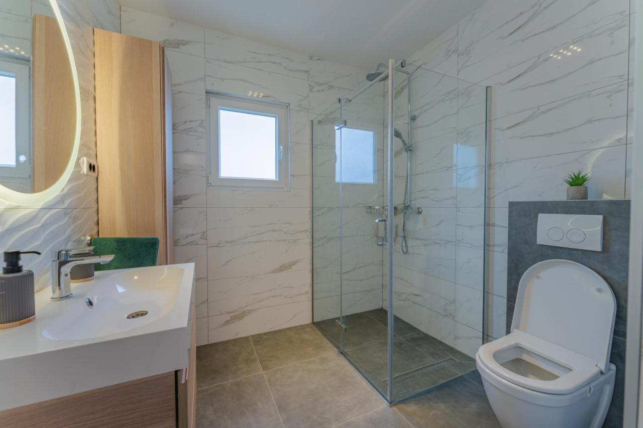 Apartment Glamorous Getaway Zadar Exterior photo