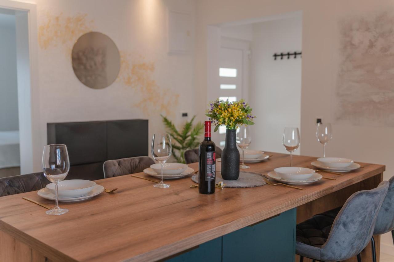 Apartment Glamorous Getaway Zadar Exterior photo