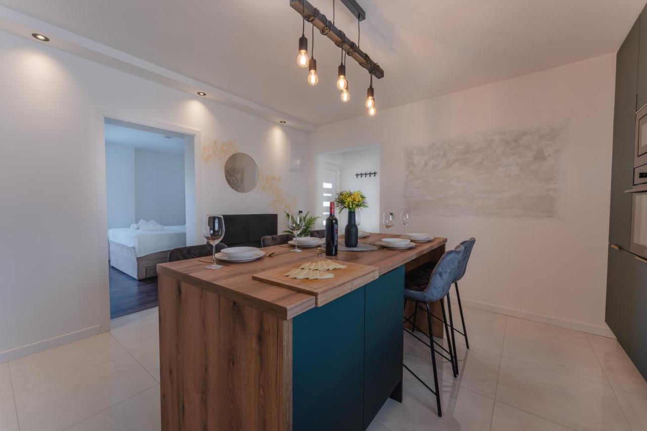 Apartment Glamorous Getaway Zadar Exterior photo