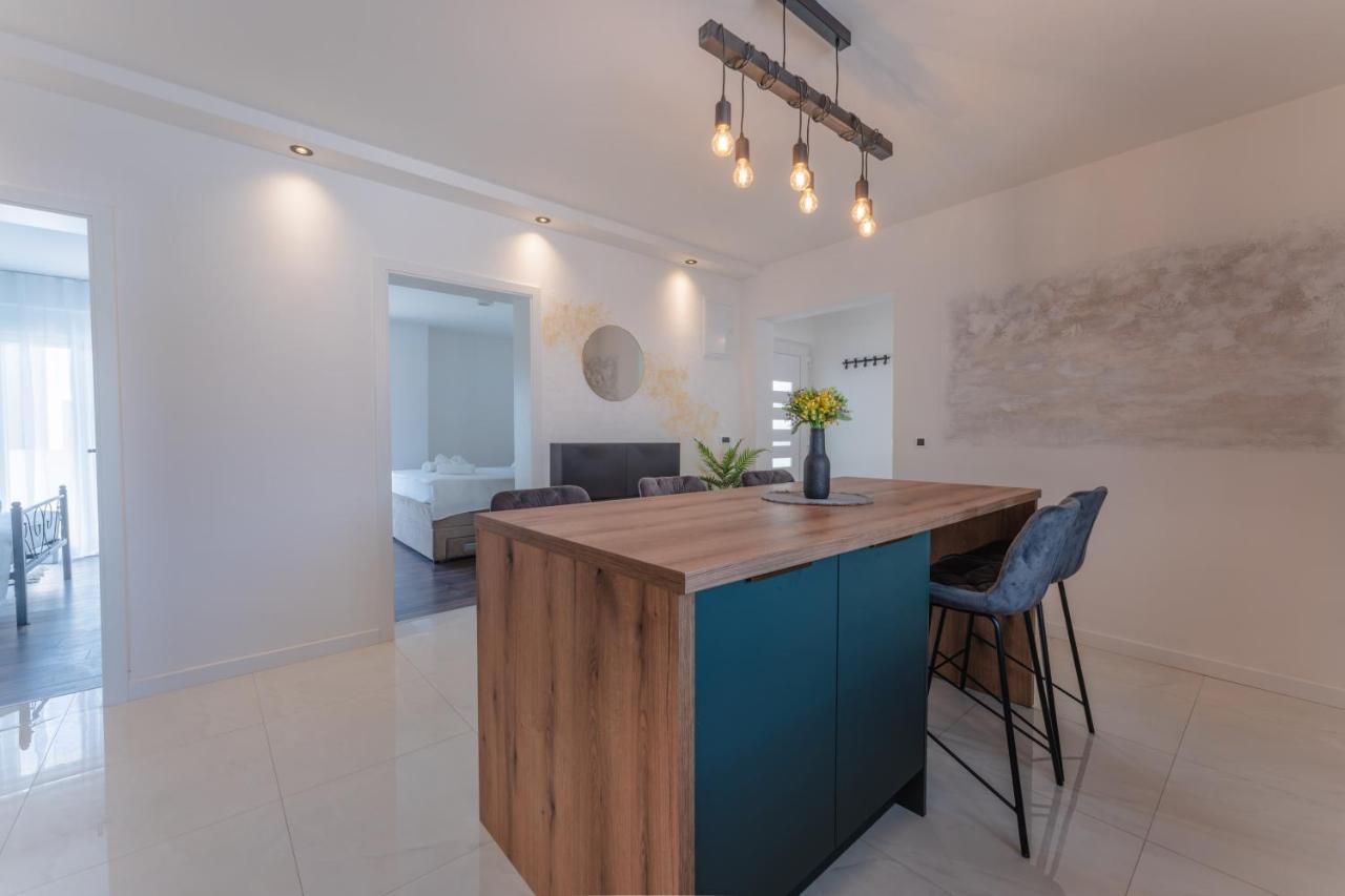 Apartment Glamorous Getaway Zadar Exterior photo
